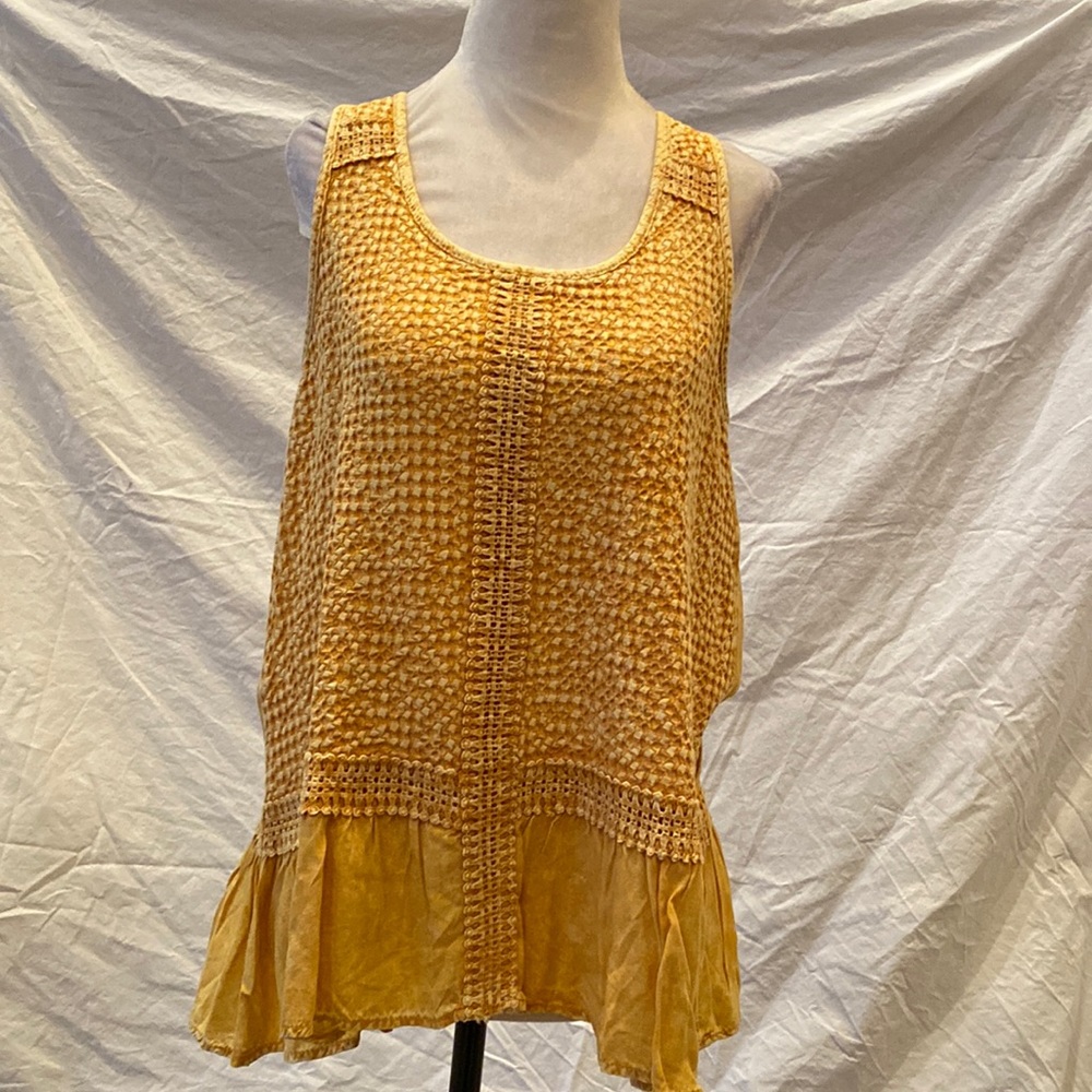 Anthropologie yellow sleeveless tunic with beautiful details